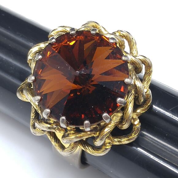 Topaz Rivoli Glass Rhinestone Ring, US Size 6, 1960s Vintage Jewelry - Picture 9 of 10